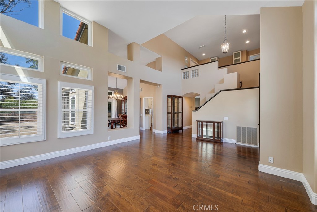 5585 Running Spring Way