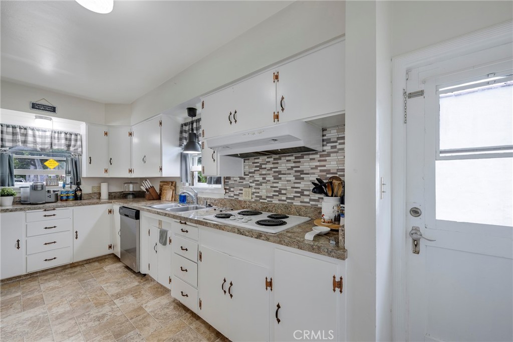 622 W Wilshire Avenue