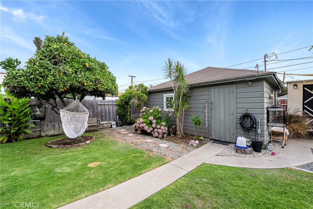 622 W Wilshire Avenue