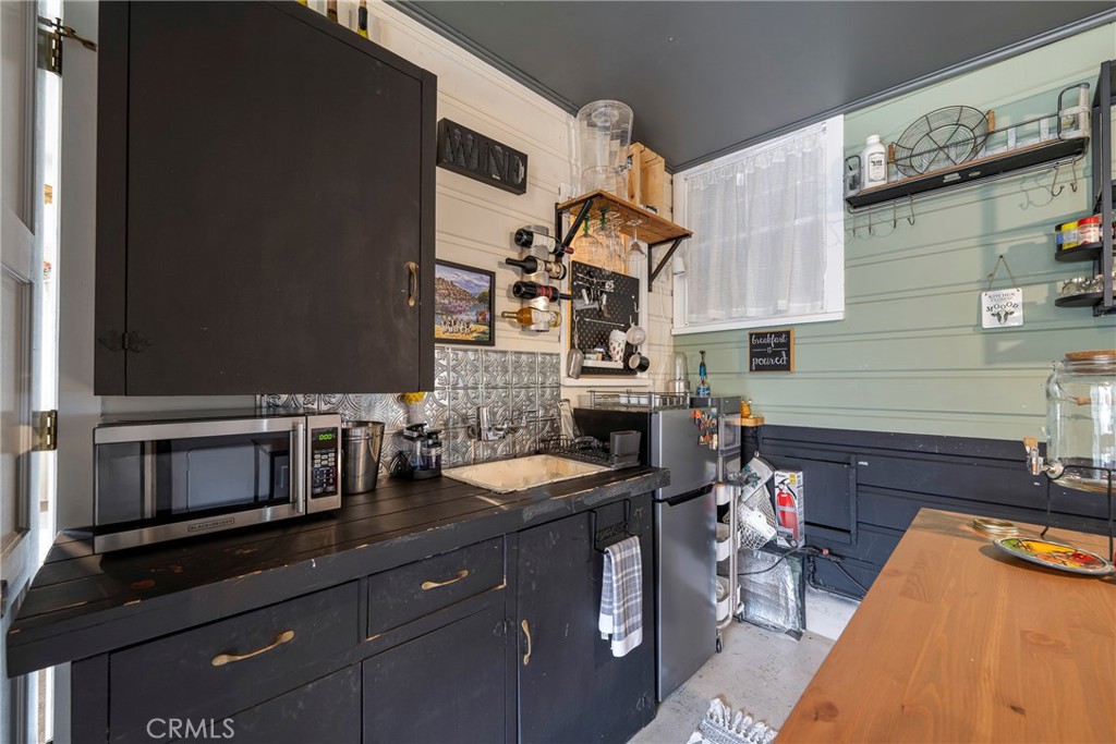 622 W Wilshire Avenue