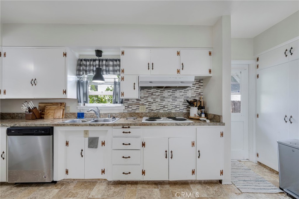 622 W Wilshire Avenue