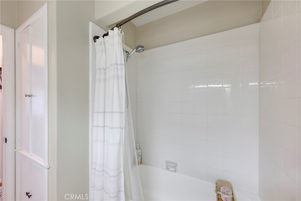 622 W Wilshire Avenue