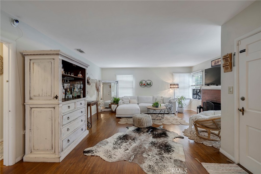 622 W Wilshire Avenue