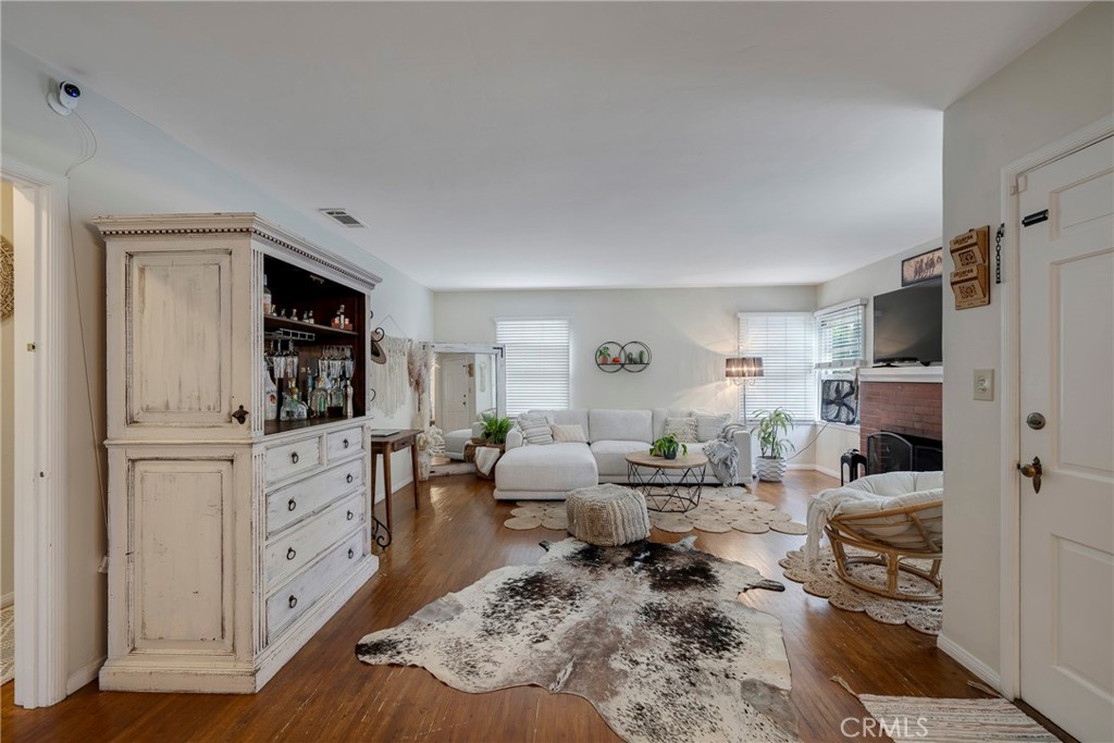 622 W Wilshire Avenue