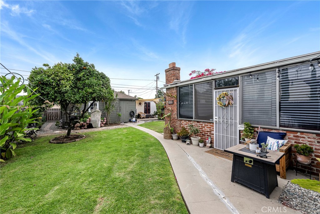 622 W Wilshire Avenue