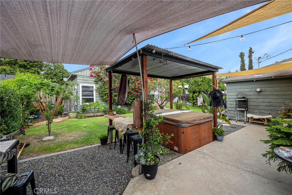 622 W Wilshire Avenue