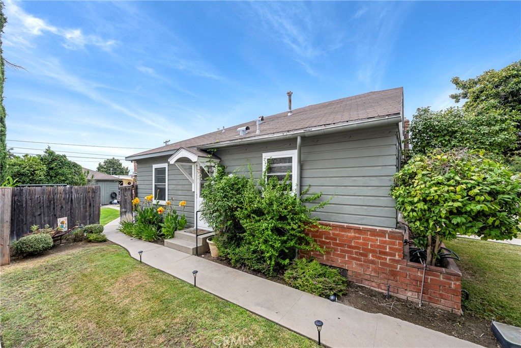 622 W Wilshire Avenue