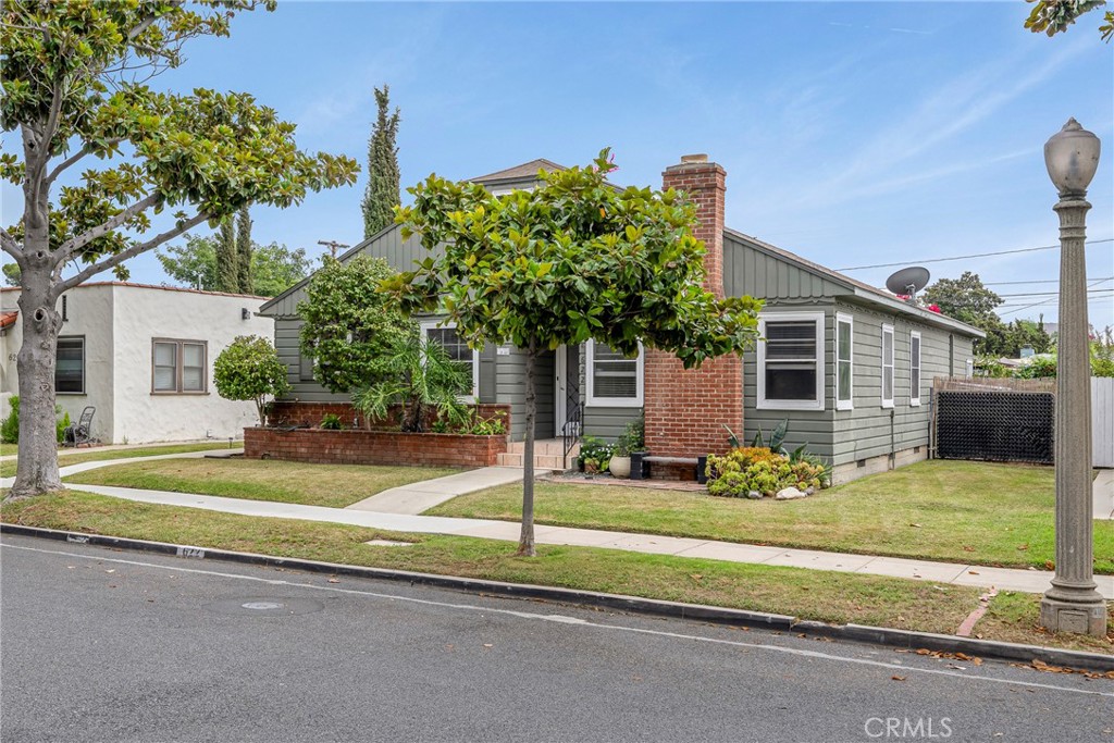 622 W Wilshire Avenue