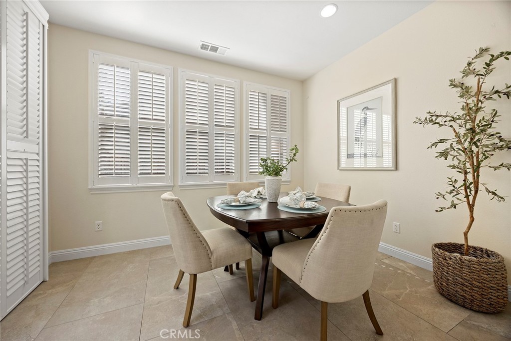 1340 W Sunflower