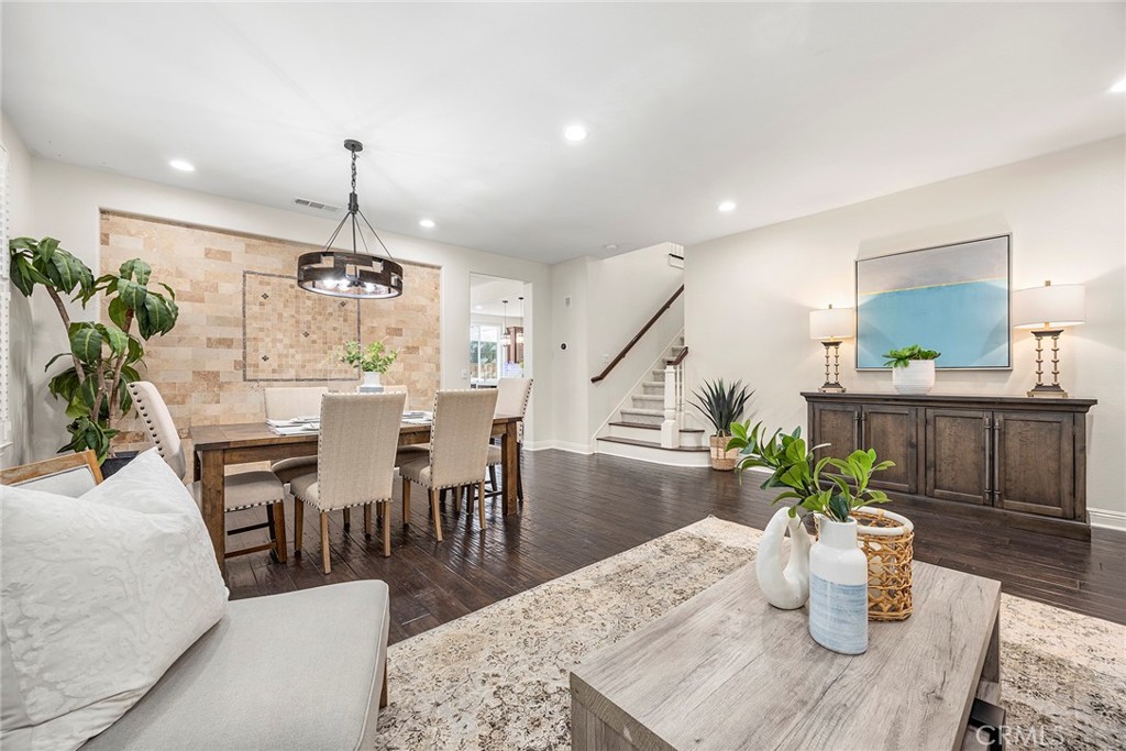 1340 W Sunflower