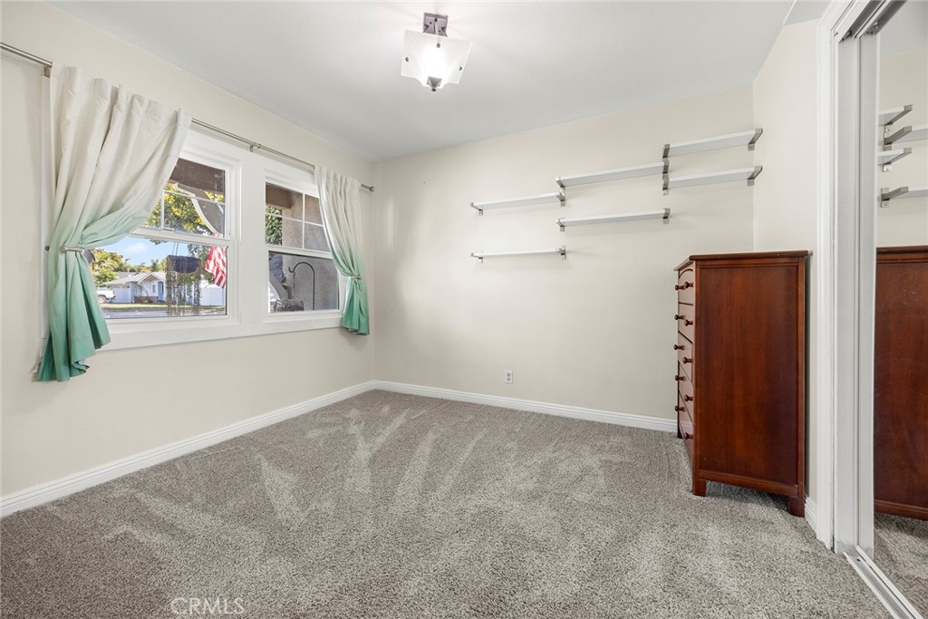 3316 W Stonybrook Drive