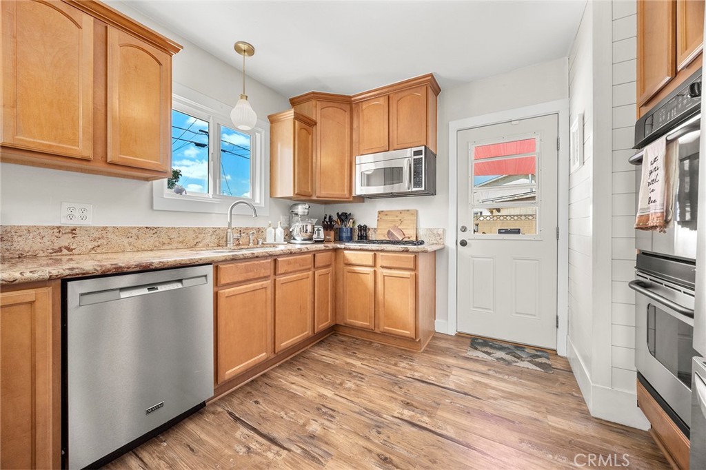 3316 W Stonybrook Drive