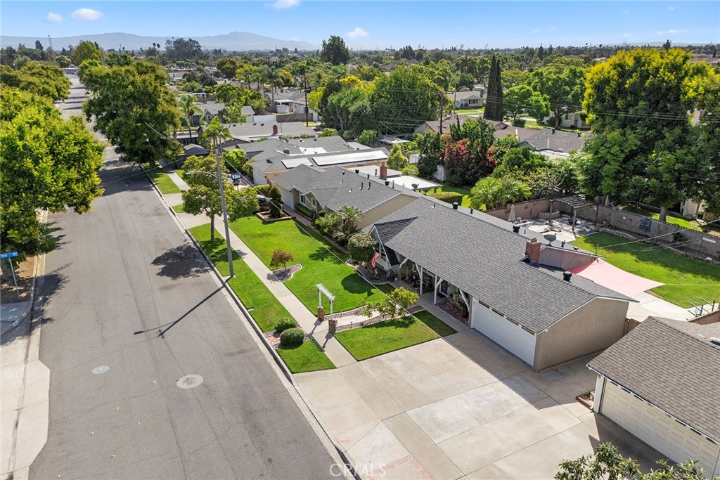 3316 W Stonybrook Drive