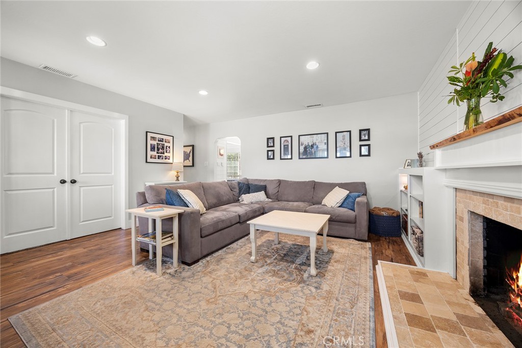 3316 W Stonybrook Drive