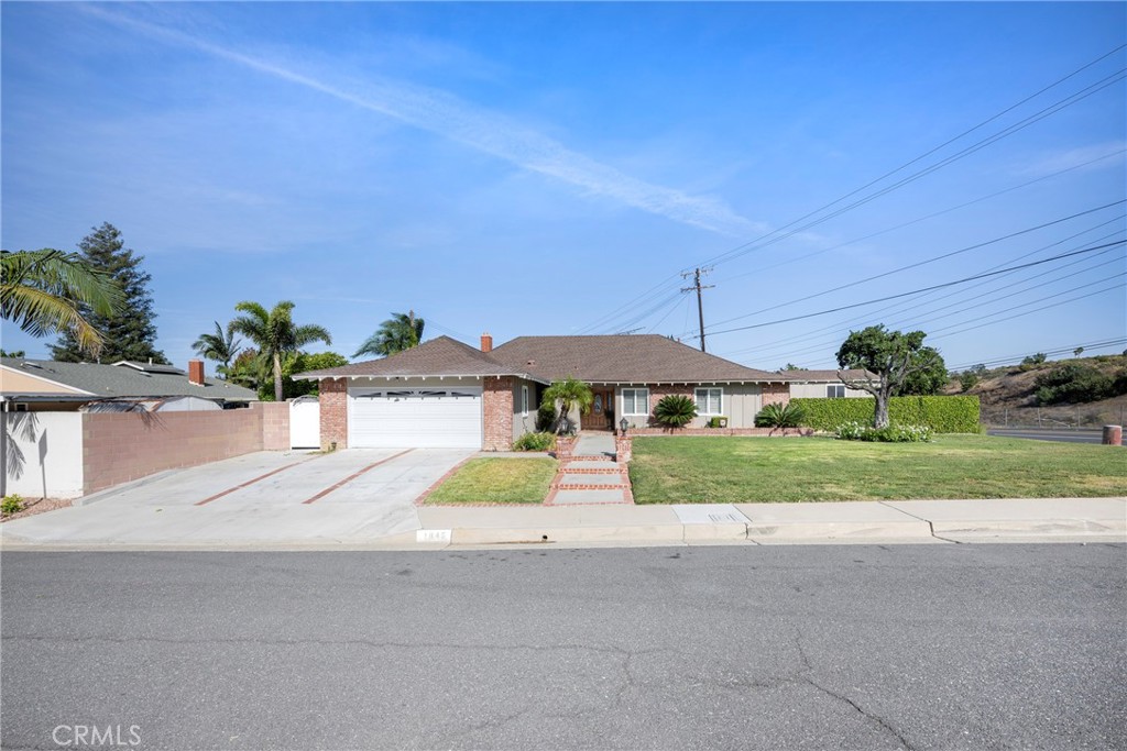 1845 E Sunview Drive