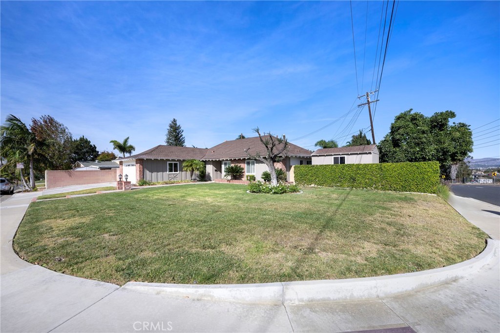 1845 E Sunview Drive