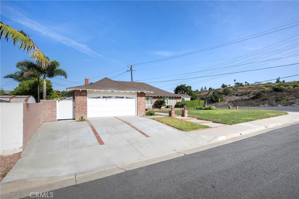 1845 E Sunview Drive