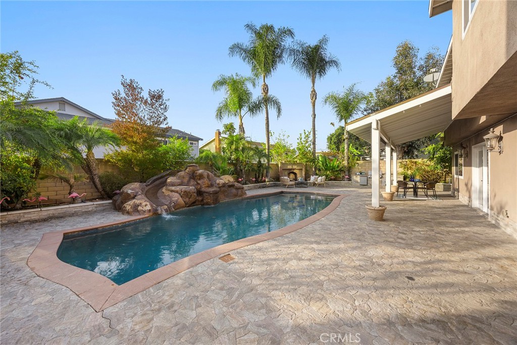 3917 Nieto Place