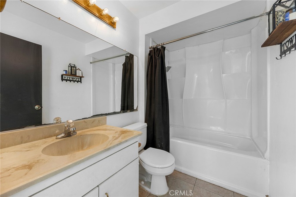 4910 E Florence Circle