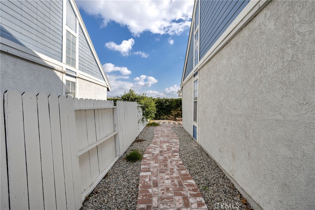 801 W Grondahl Street D