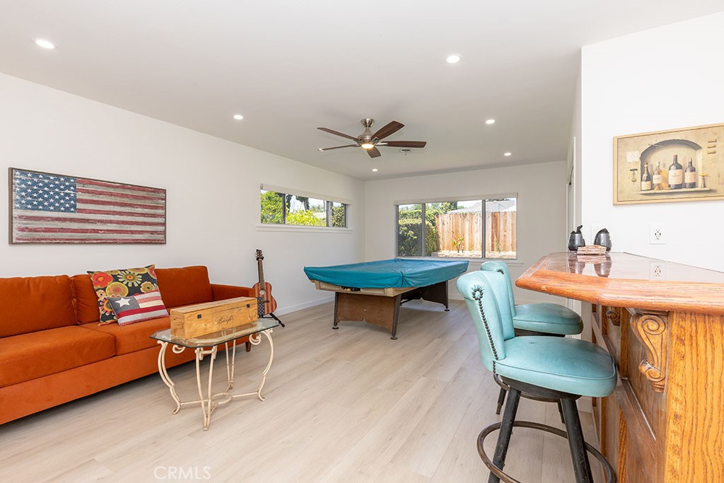 1537 E Brookdale Place