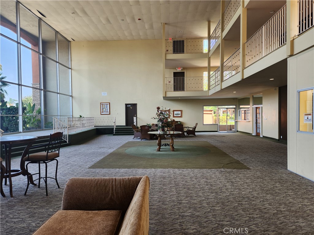 400 N Acacia Avenue A13