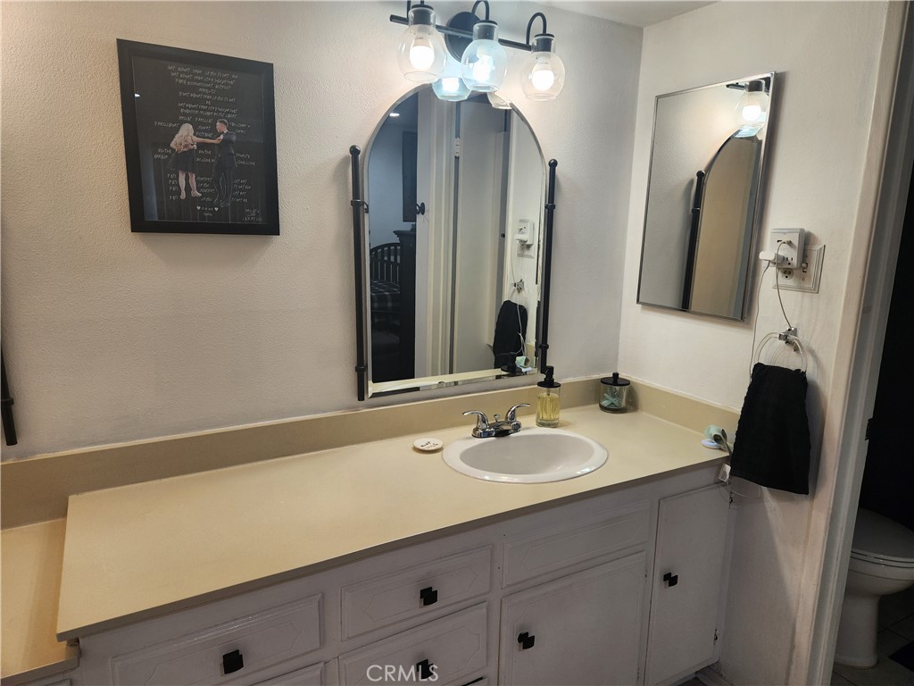 400 N Acacia Avenue A13