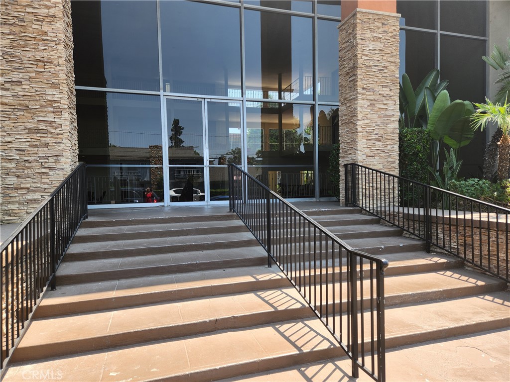 400 N Acacia Avenue A13