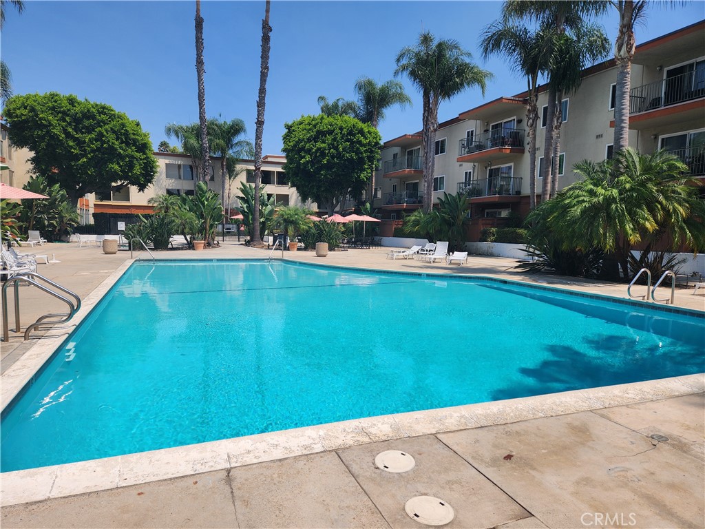 400 N Acacia Avenue A13