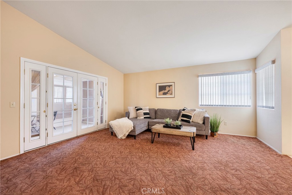 28285 Calle Lustrosos