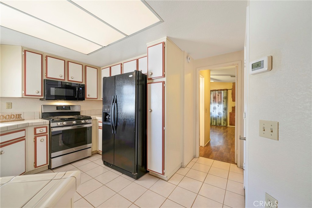 28285 Calle Lustrosos
