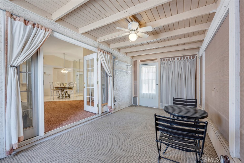 28285 Calle Lustrosos