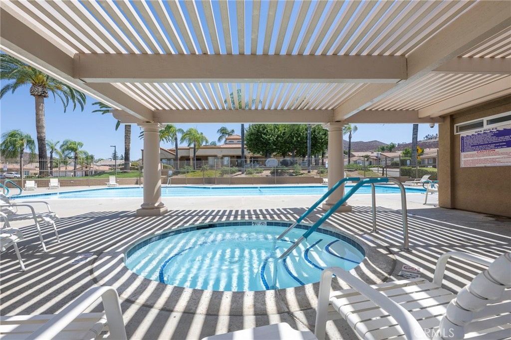 28285 Calle Lustrosos