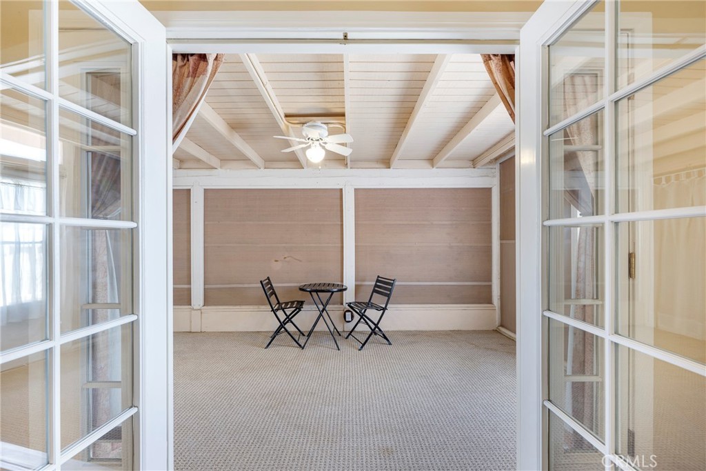 28285 Calle Lustrosos