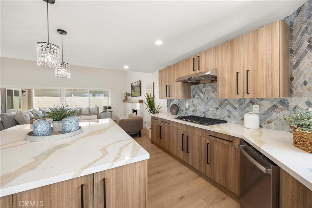 3412 E Longridge Drive