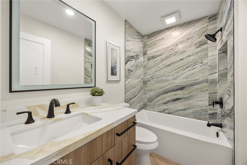 3412 E Longridge Drive