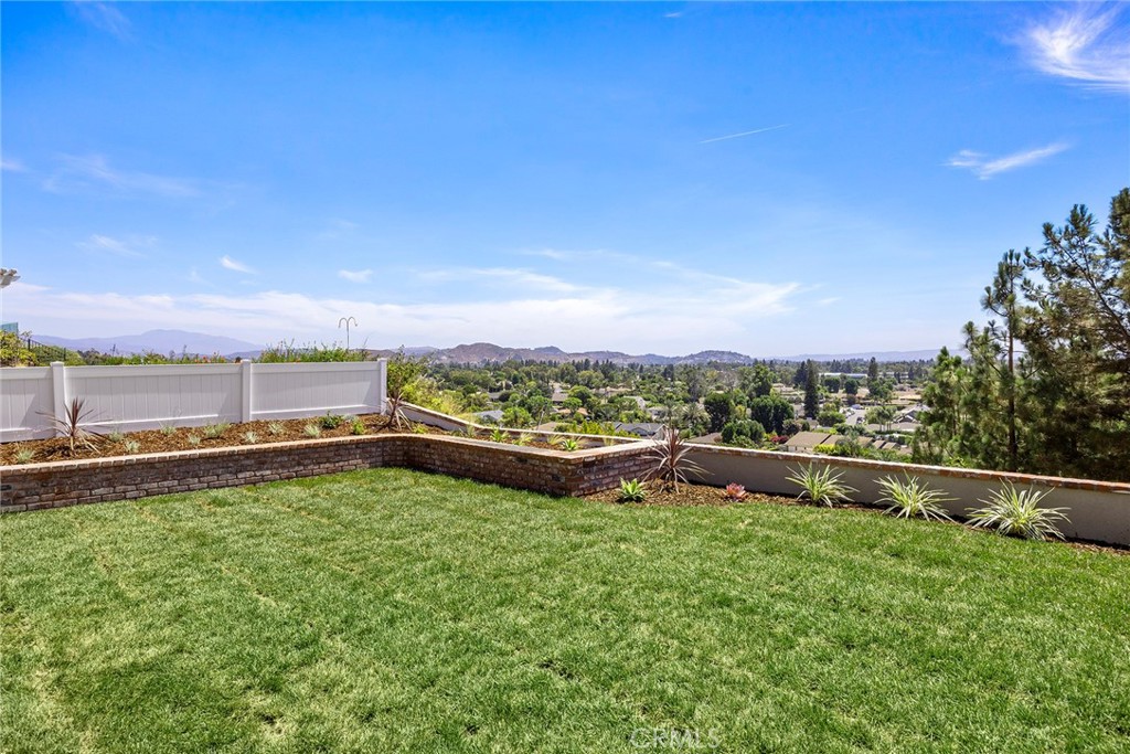 3412 E Longridge Drive