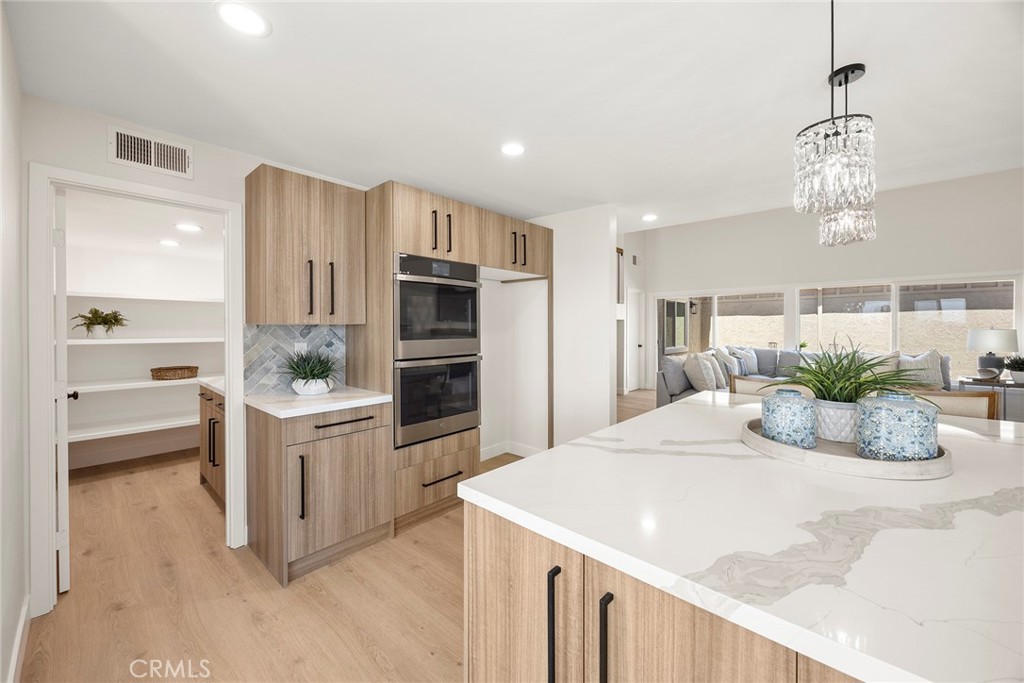 3412 E Longridge Drive