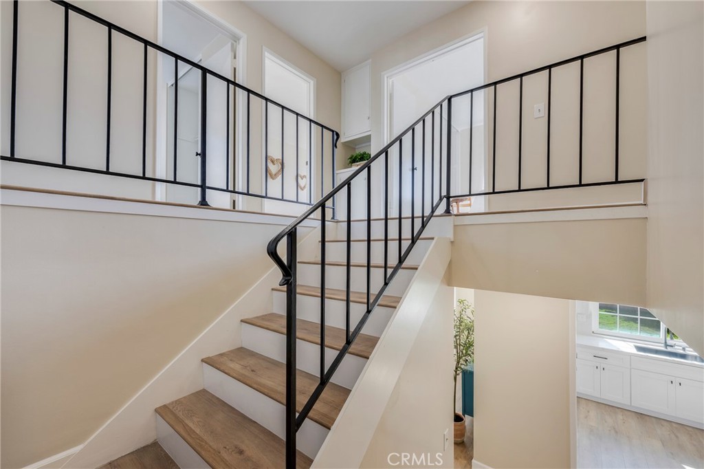 14121 Uxbridge Street