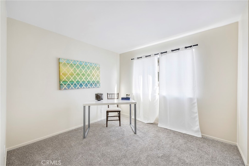 14121 Uxbridge Street