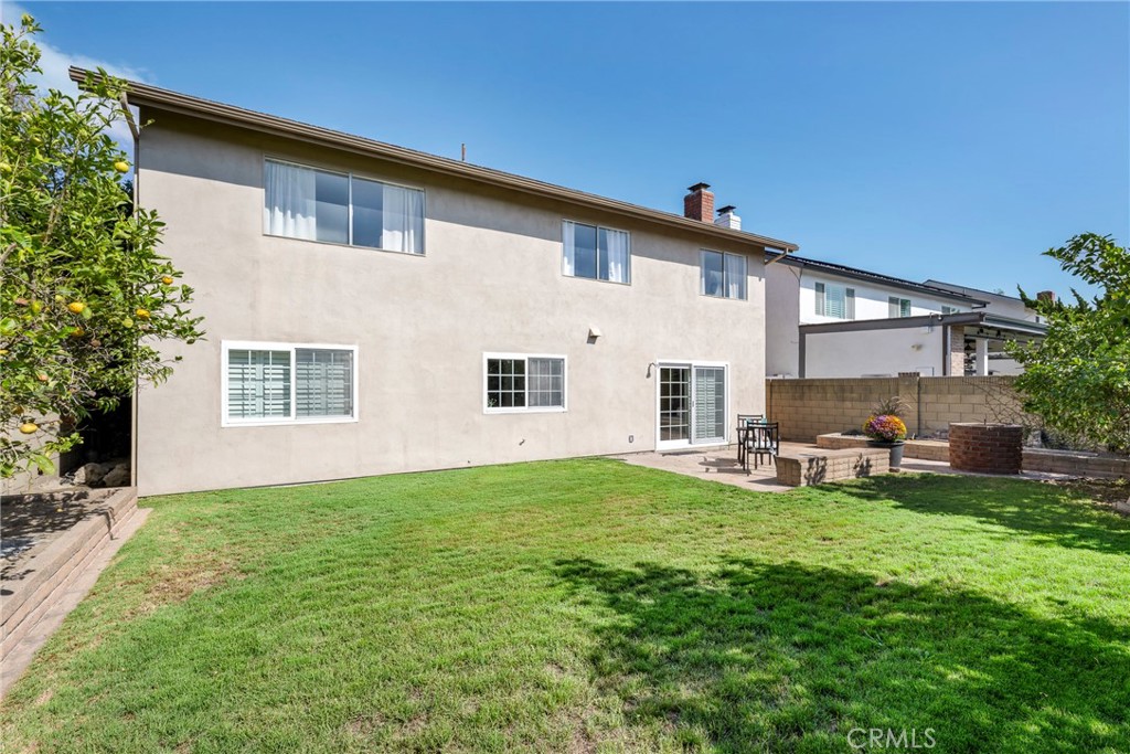 14121 Uxbridge Street