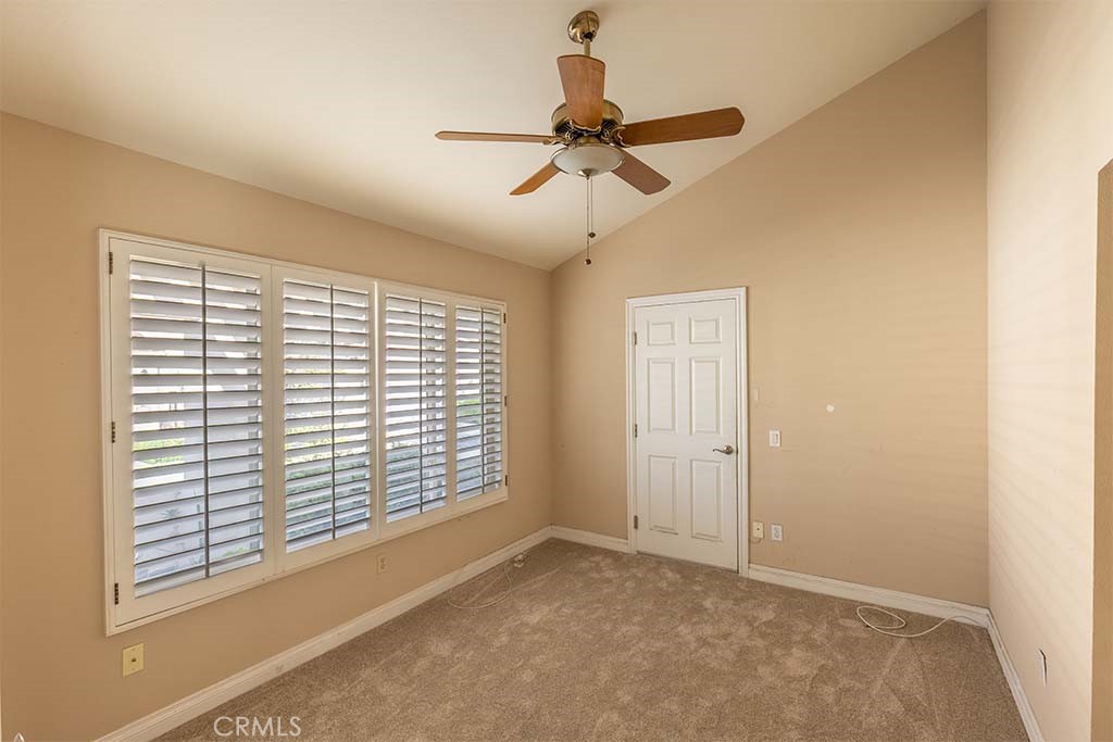 407 Thunderbird Court