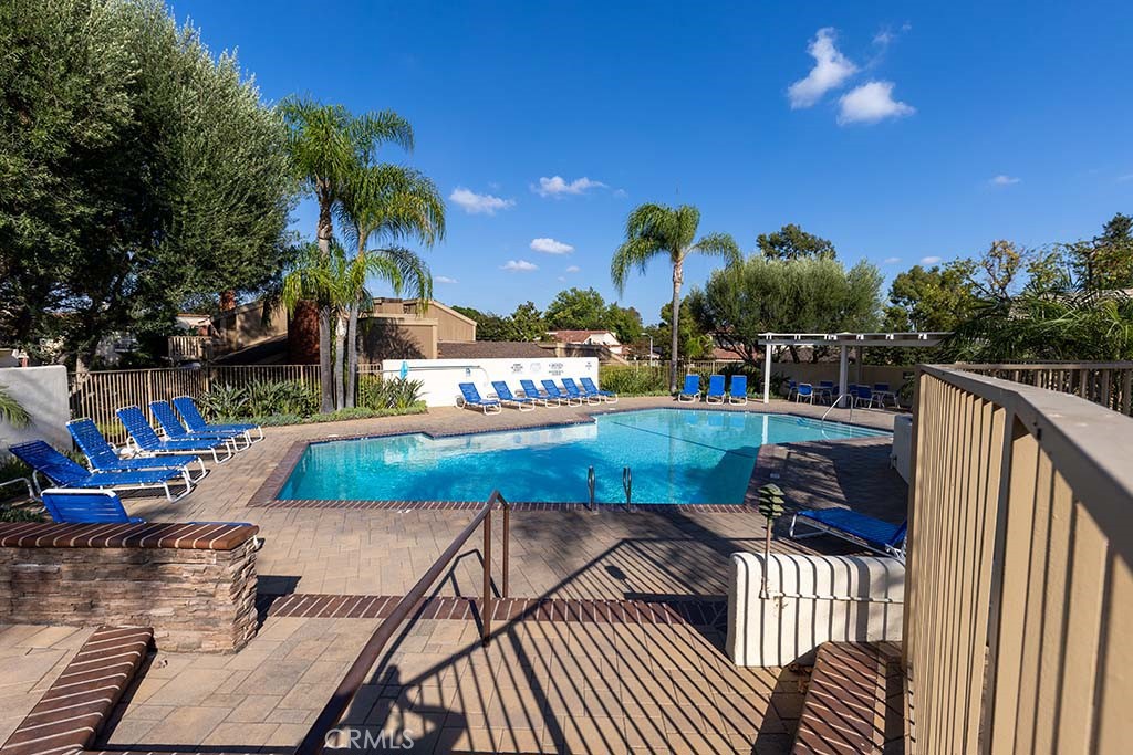 407 Thunderbird Court