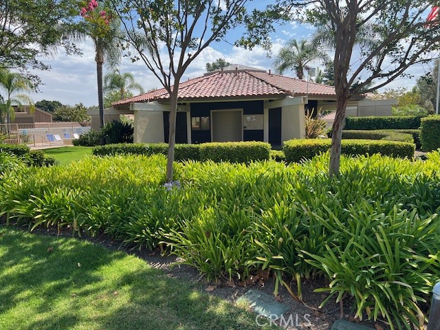 407 Thunderbird Court