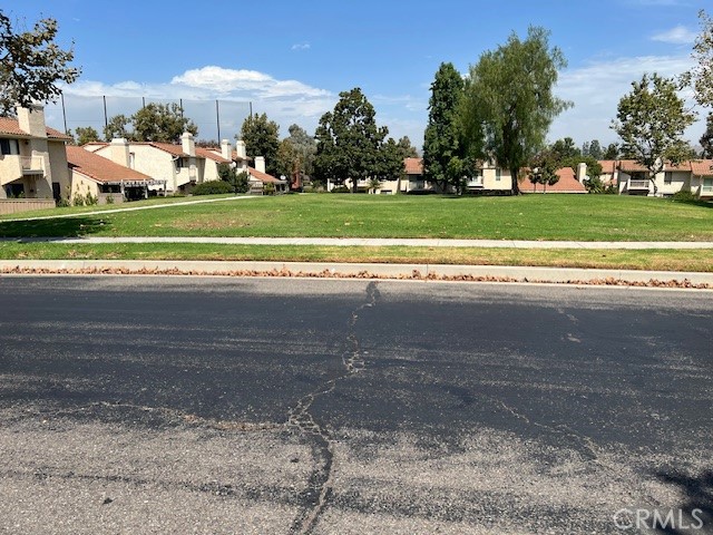 407 Thunderbird Court