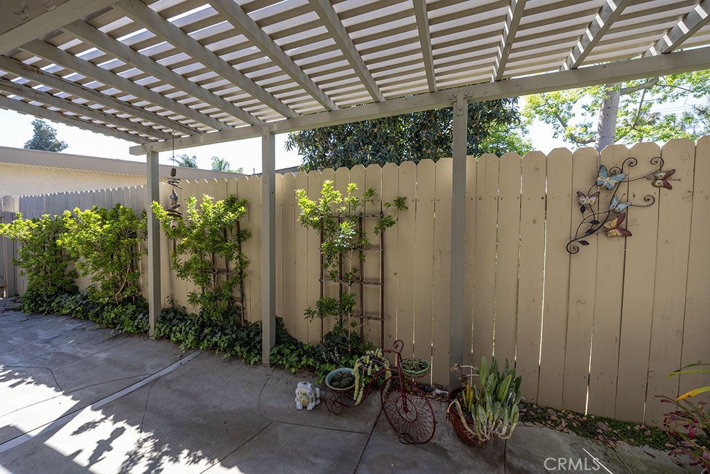 2921 Persimmon