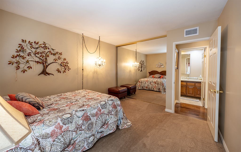 2921 Persimmon