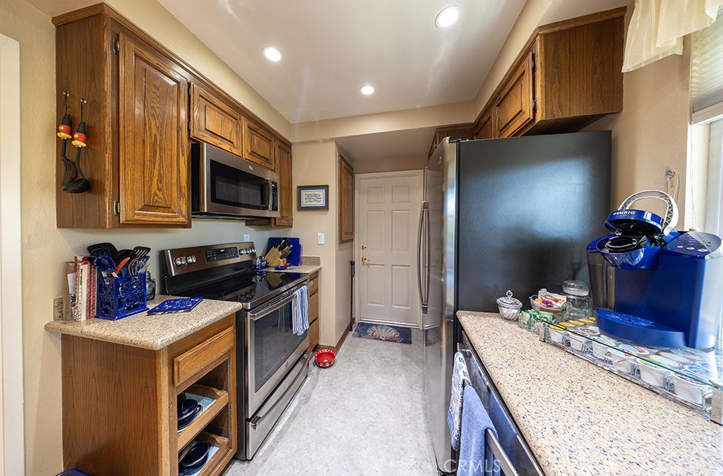 2921 Persimmon