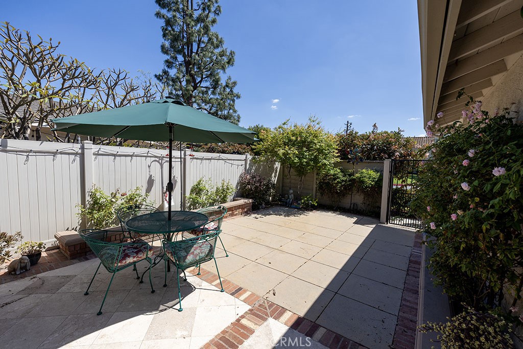 2921 Persimmon