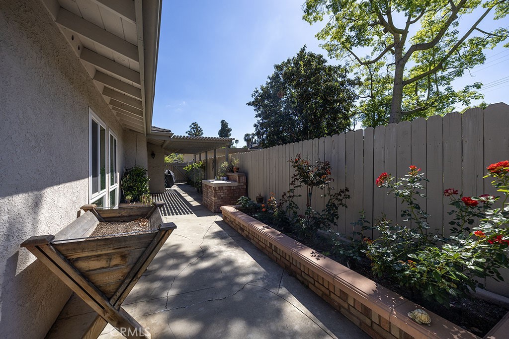 2921 Persimmon